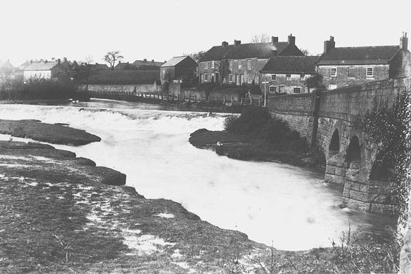 old photo looking w. from bridge